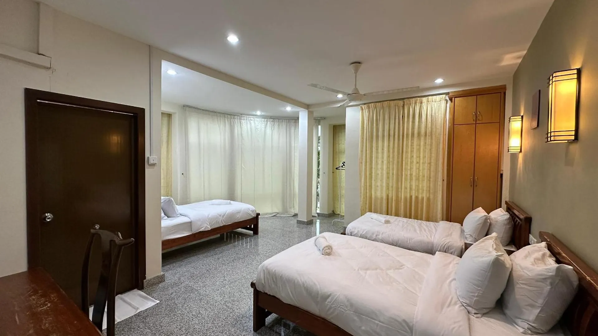 Holiday home Spacious Air Terjun Semi-D 7Br 21Pax George Town