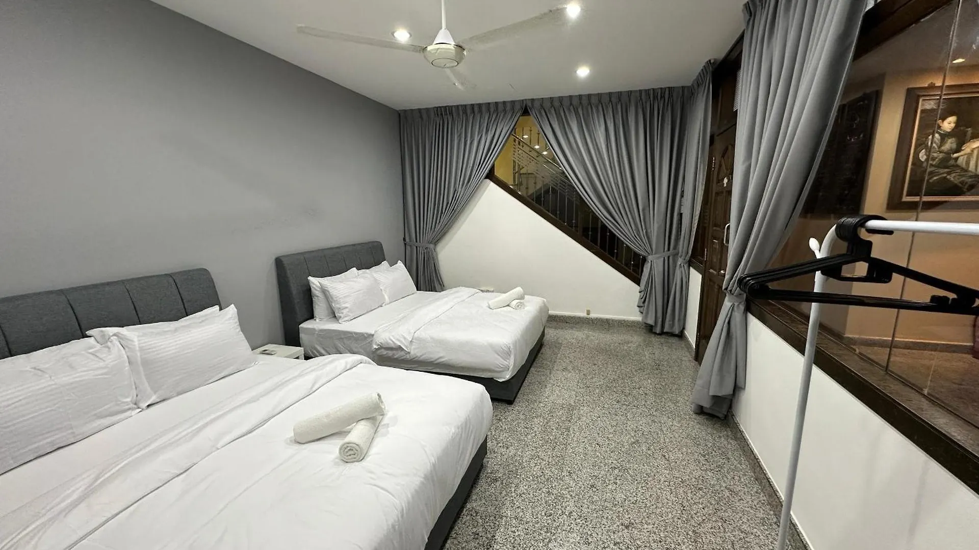 Holiday home Spacious Air Terjun Semi-D 7Br 21Pax George Town