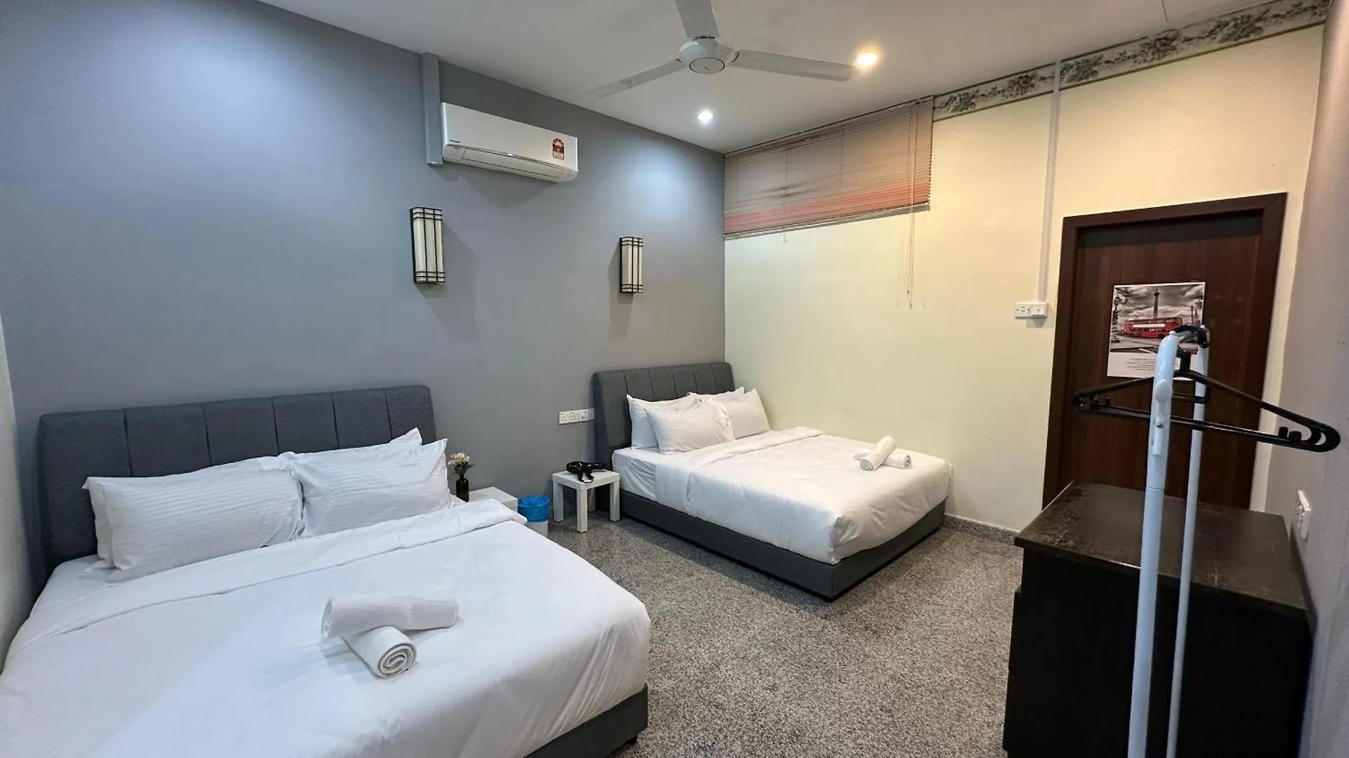 Spacious Air Terjun Semi-D 7Br 21Pax George Town Holiday home