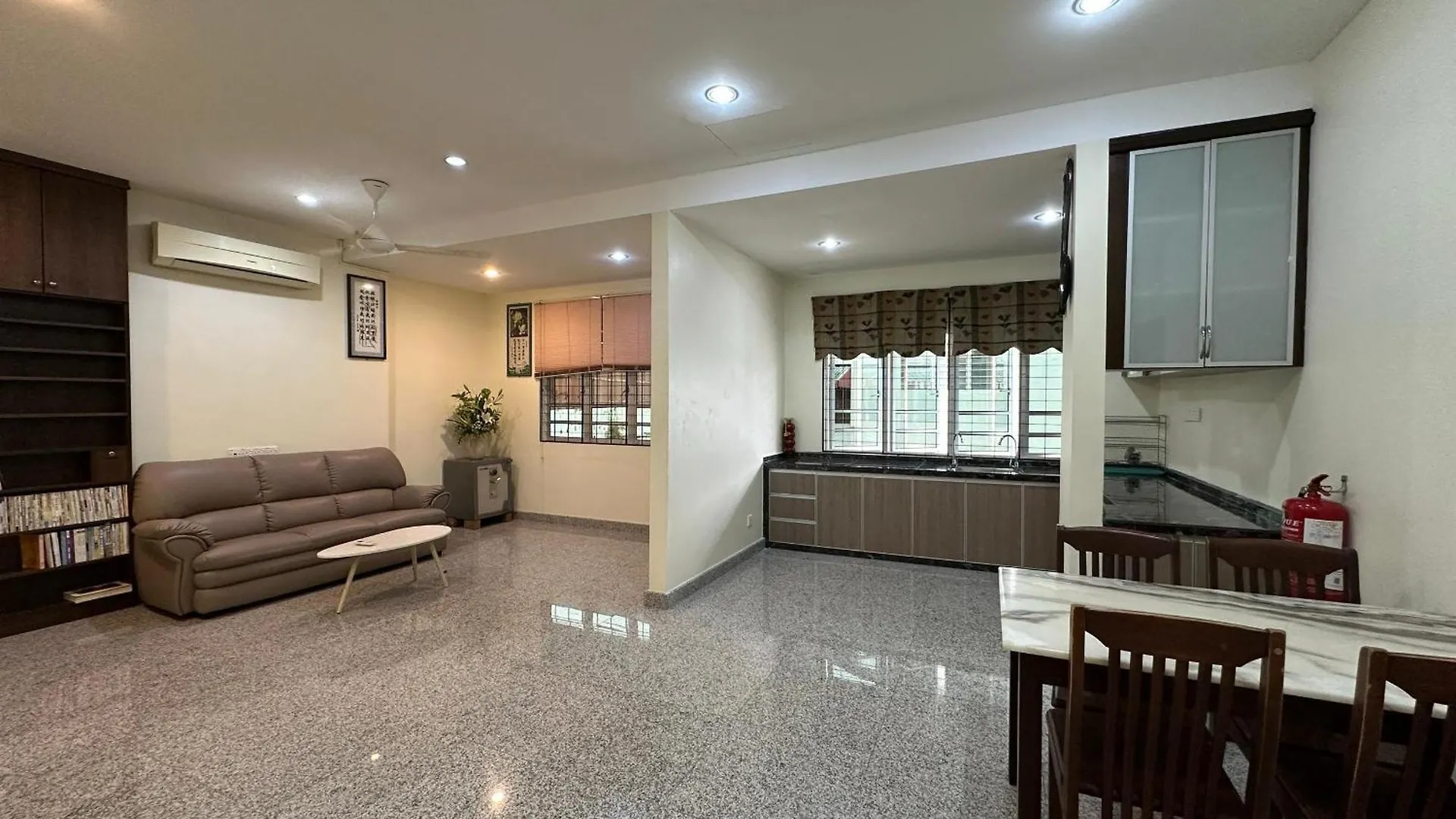 Holiday home Spacious Air Terjun Semi-D 7Br 21Pax George Town