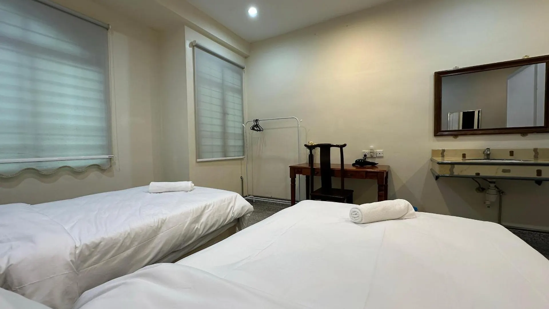 Holiday home Spacious Air Terjun Semi-D 7Br 21Pax George Town